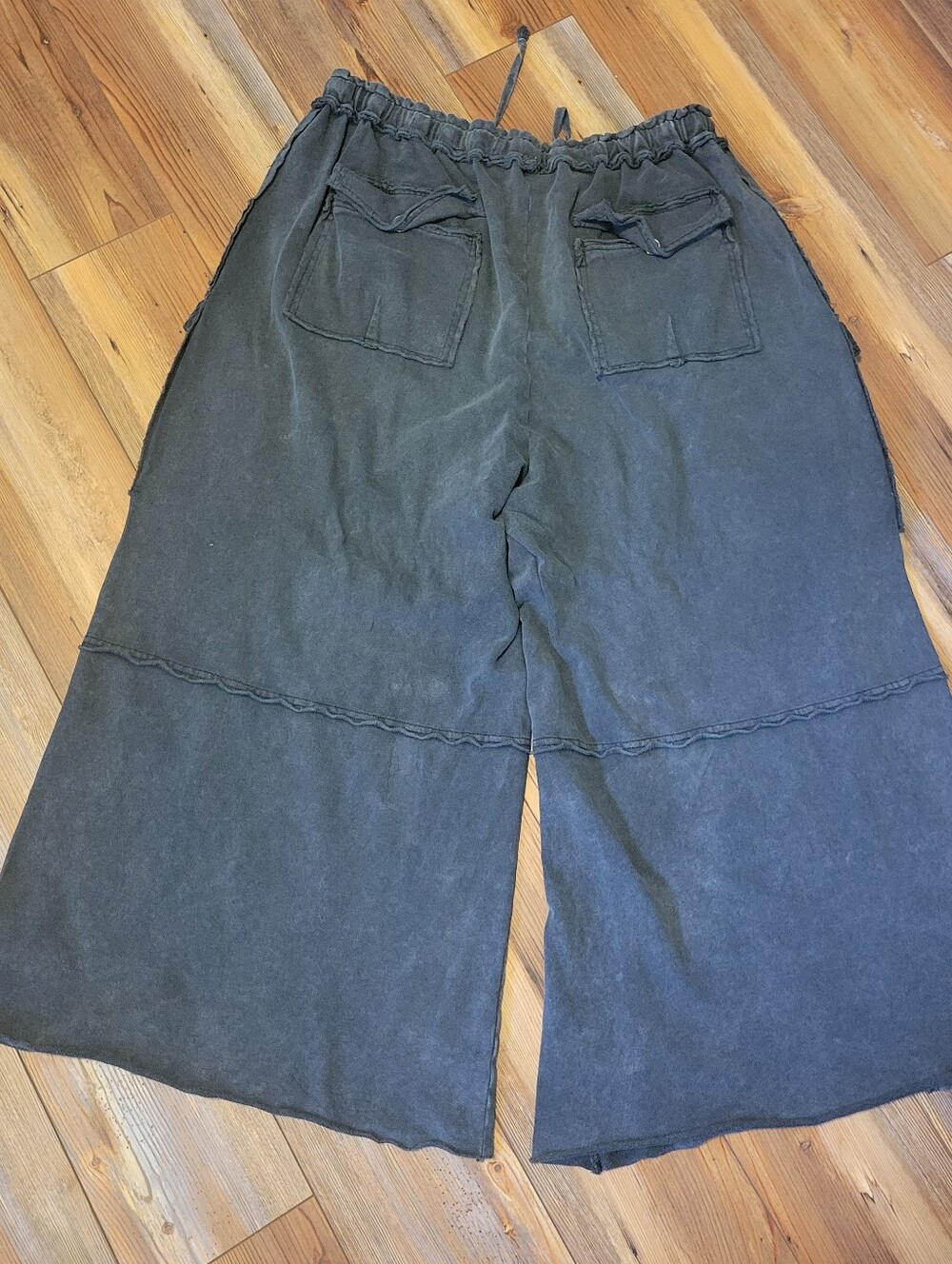 Easel Los Angeles Boutique Plus Size Flowy Wide Leg Pants Size 2X - Picture 10 of 12